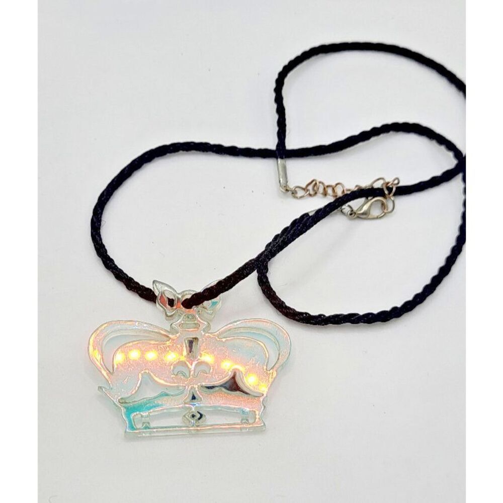 Holographic Mirrored Crown Pendnat Necklace 24in